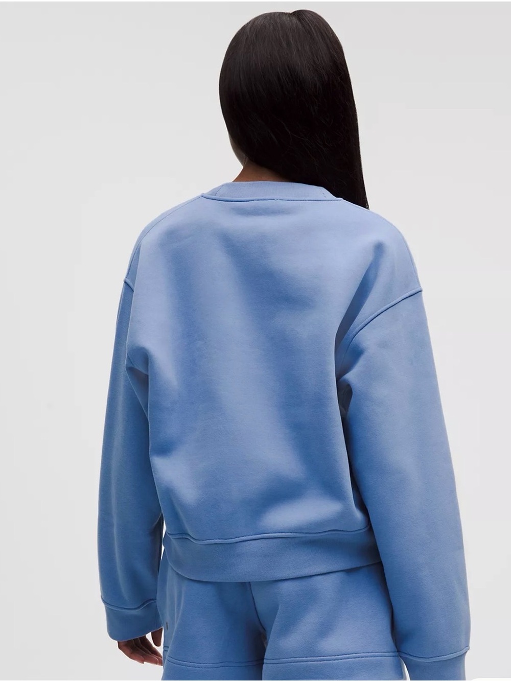 Casual Sky Blue Crewneck Sweatshirt and matching sweatpants